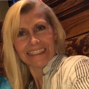 Meet your Posher, Rose